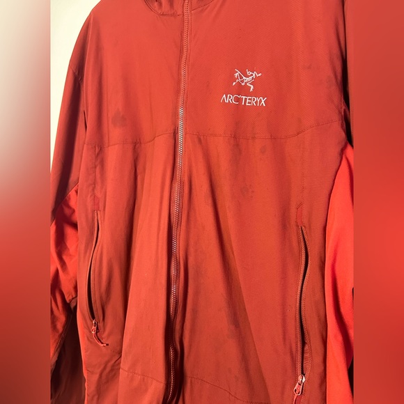 Arc’Teryx Atom LT Hoodie Red Size XL - Picture 3 of 9
